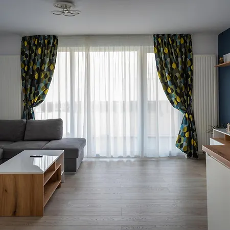 Jad Luxury 3 Urban Plaza בראשוב