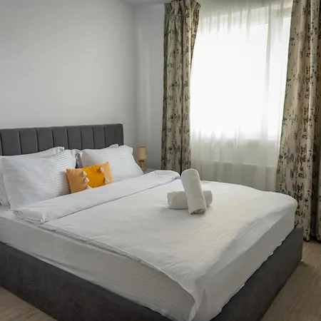 Jad Luxury 3 Urban Plaza דירה