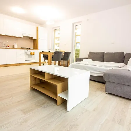 Jad Luxury 3 Urban Plaza