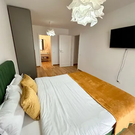 Jad Luxury 3 Urban Plaza בראשוב