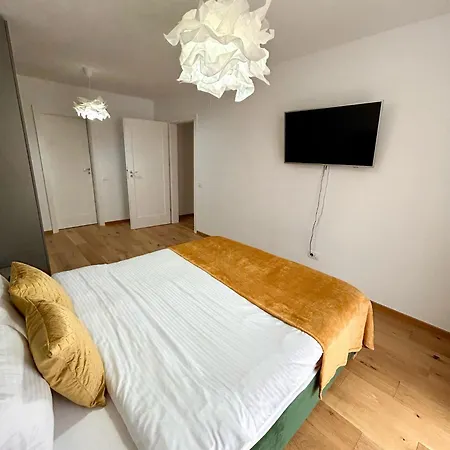 Apartament Jad Luxury 3 & 2 Urban Plaza