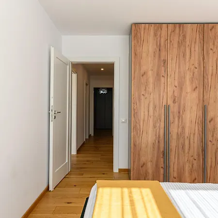 Jad Luxury 3 Urban Plaza דירה בראשוב