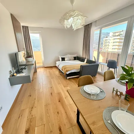 דירה Jad Luxury 3 Urban Plaza