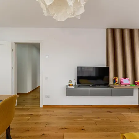 Jad Premium Apartments - Urban Plaza דירה