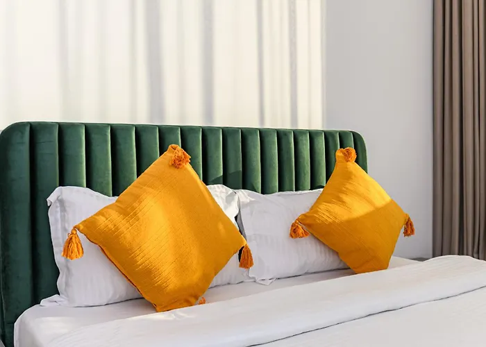 Jad Luxury Apartments Urban Plaza Апартаменти *