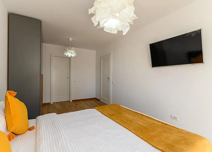 Jad Luxury Apartments Urban Plaza