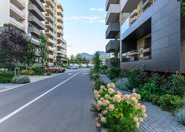 Jad Luxury Apartments Urban Plaza Апартаменти *