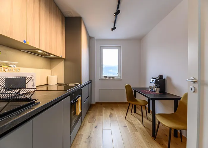 דירה Jad Premium Apartments - Urban Plaza